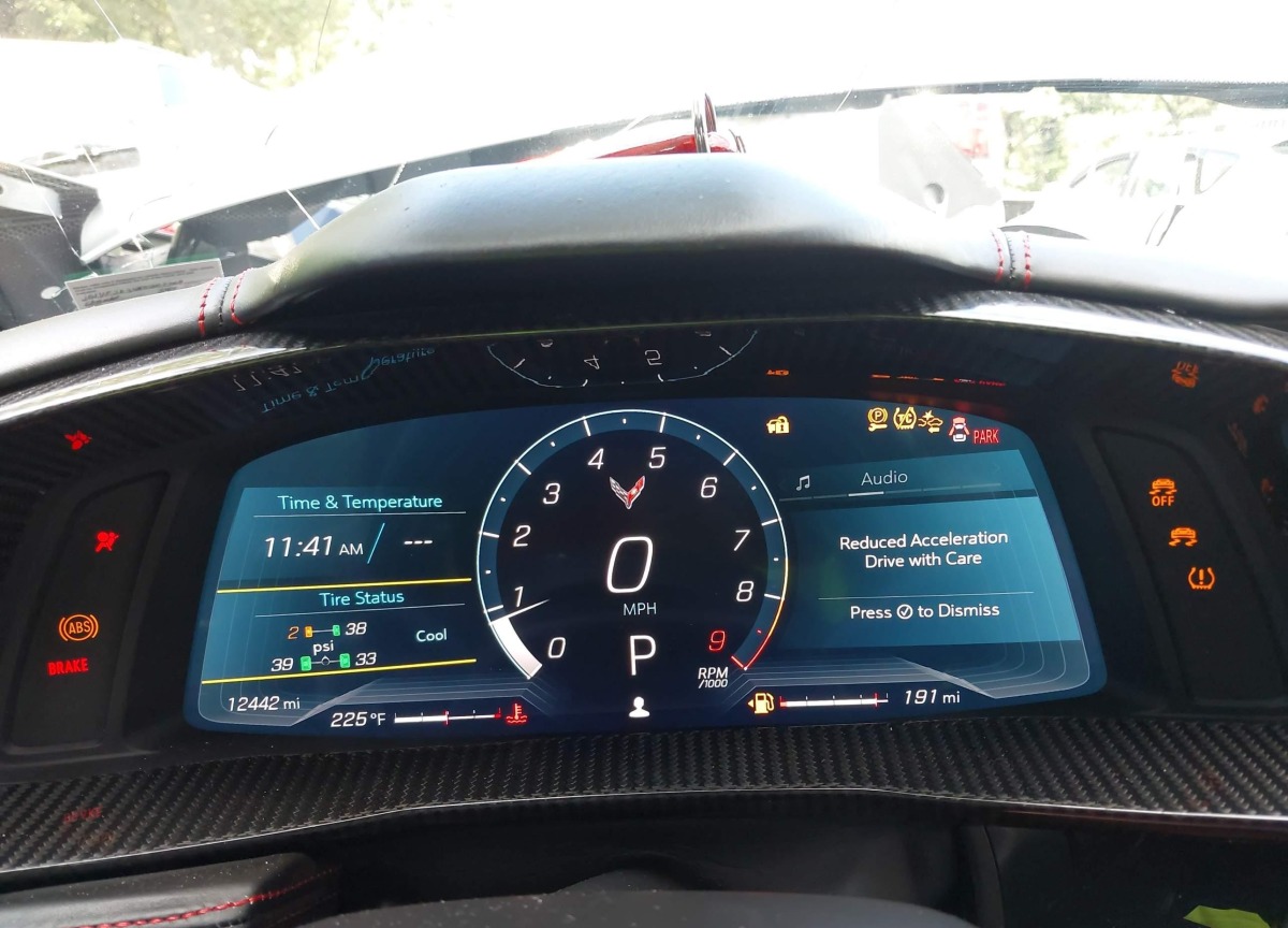 Car image 15